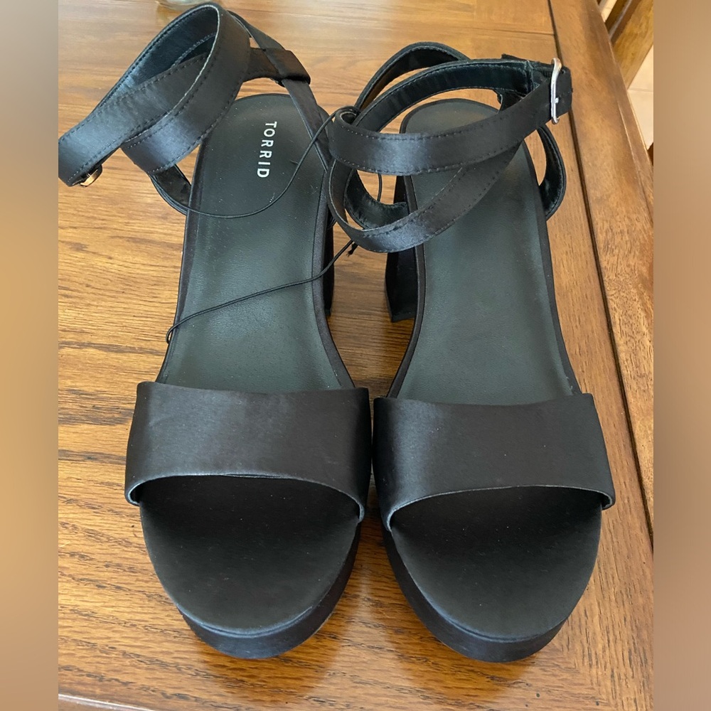 Torrid black platform shoes